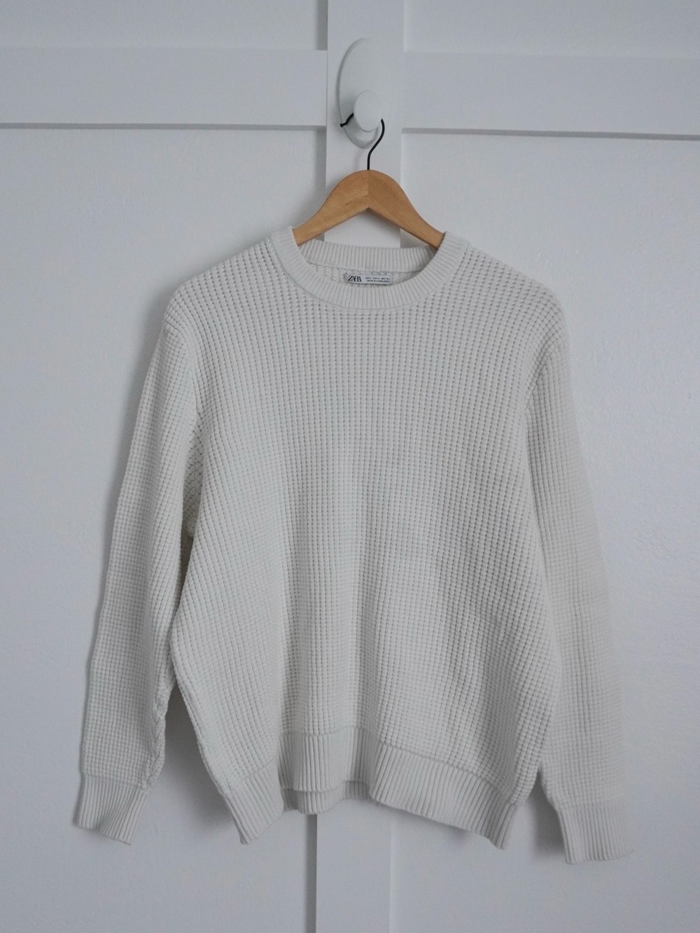 Zara White Waffle Knit Crew Neck Sweater